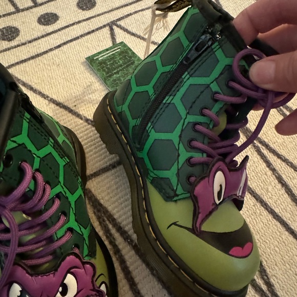 Dr Martens Teenage Mutant Ninja Turtles addition - Picture 2 of 5
